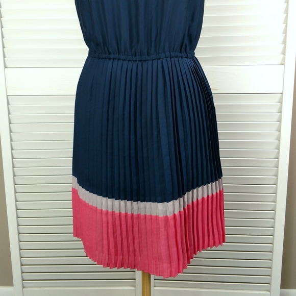 American Eagle pleated keyhole colorblock dress S - Picture 7 of 9